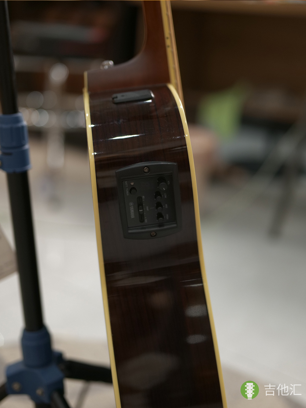 雅马哈FGX830C 拾音器实拍图