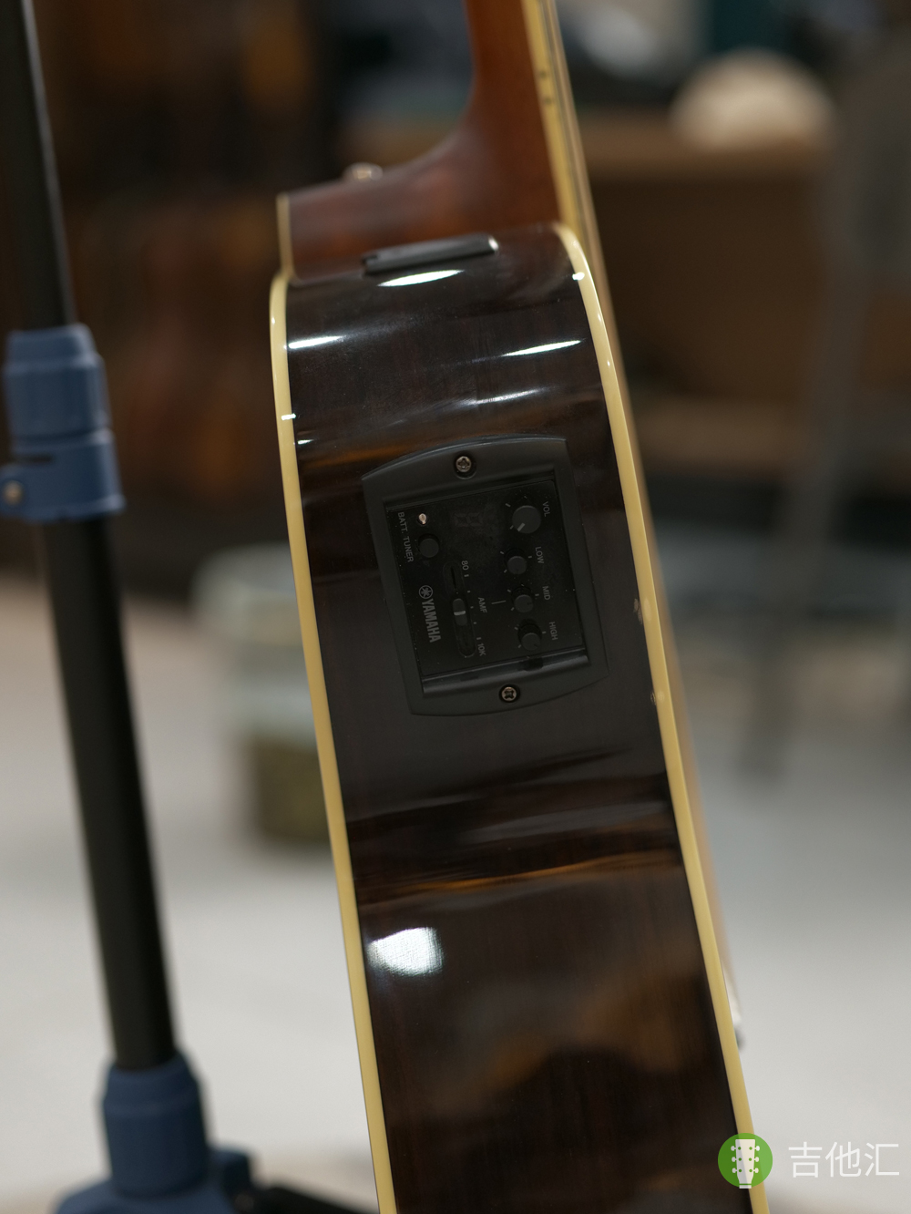 雅马哈FGX830C 拾音器实拍图
