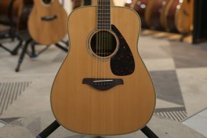 雅马哈FG830 二手95新