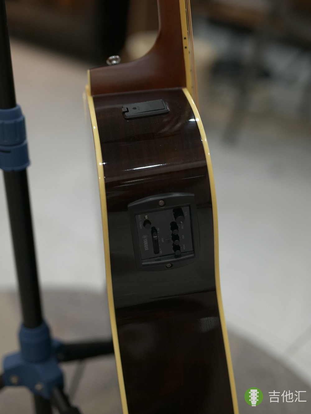 雅马哈FGX830C 拾音器实拍图