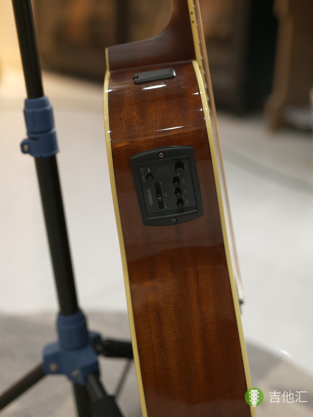 雅马哈FGX820C 拾音器实拍图