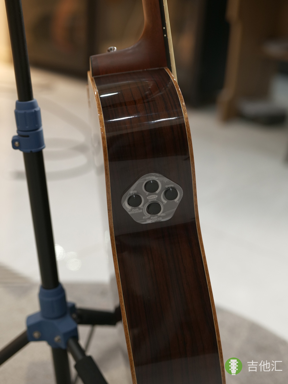 雅马哈A3R 拾音器实拍图