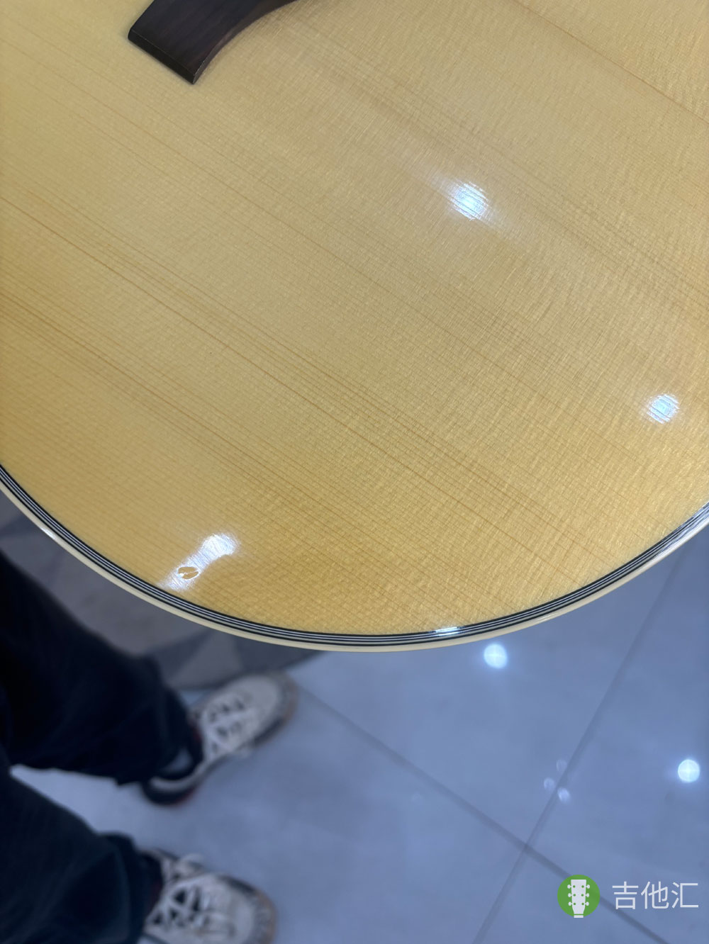 雅马哈LL6 面板磕碰实拍图
