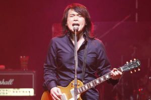 伍佰 痛哭的人吉他谱