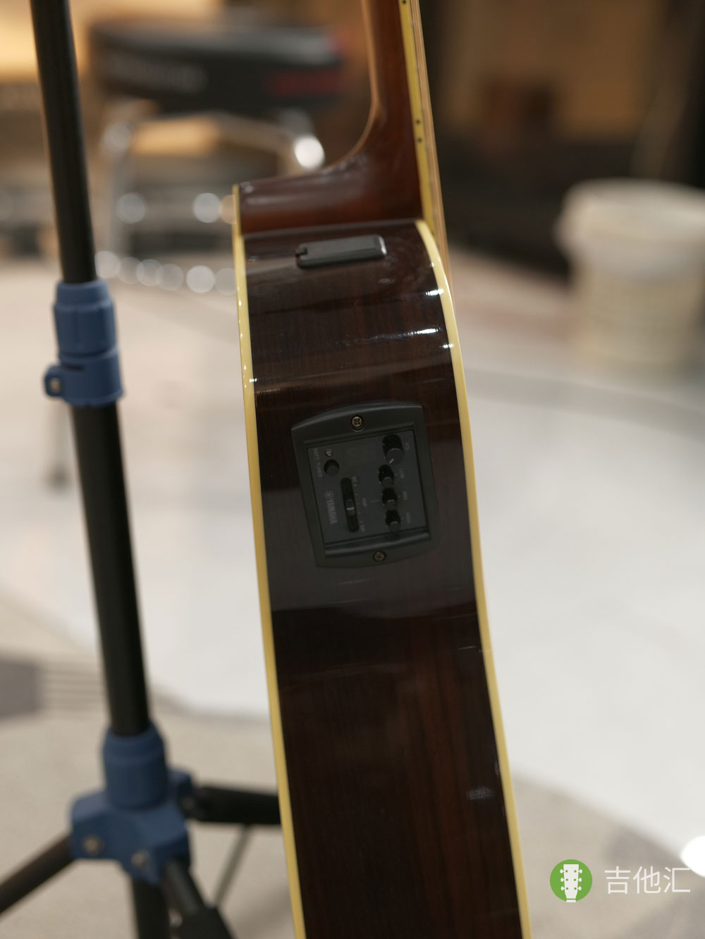 雅马哈FGX830C 拾音器实拍图