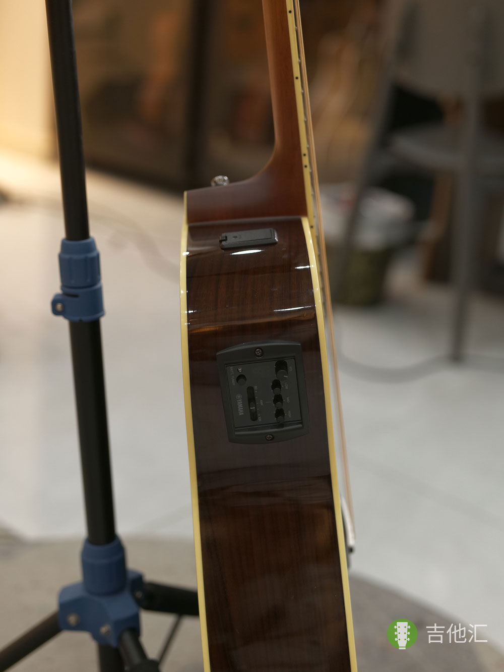 雅马哈FGX830C 拾音器实拍图