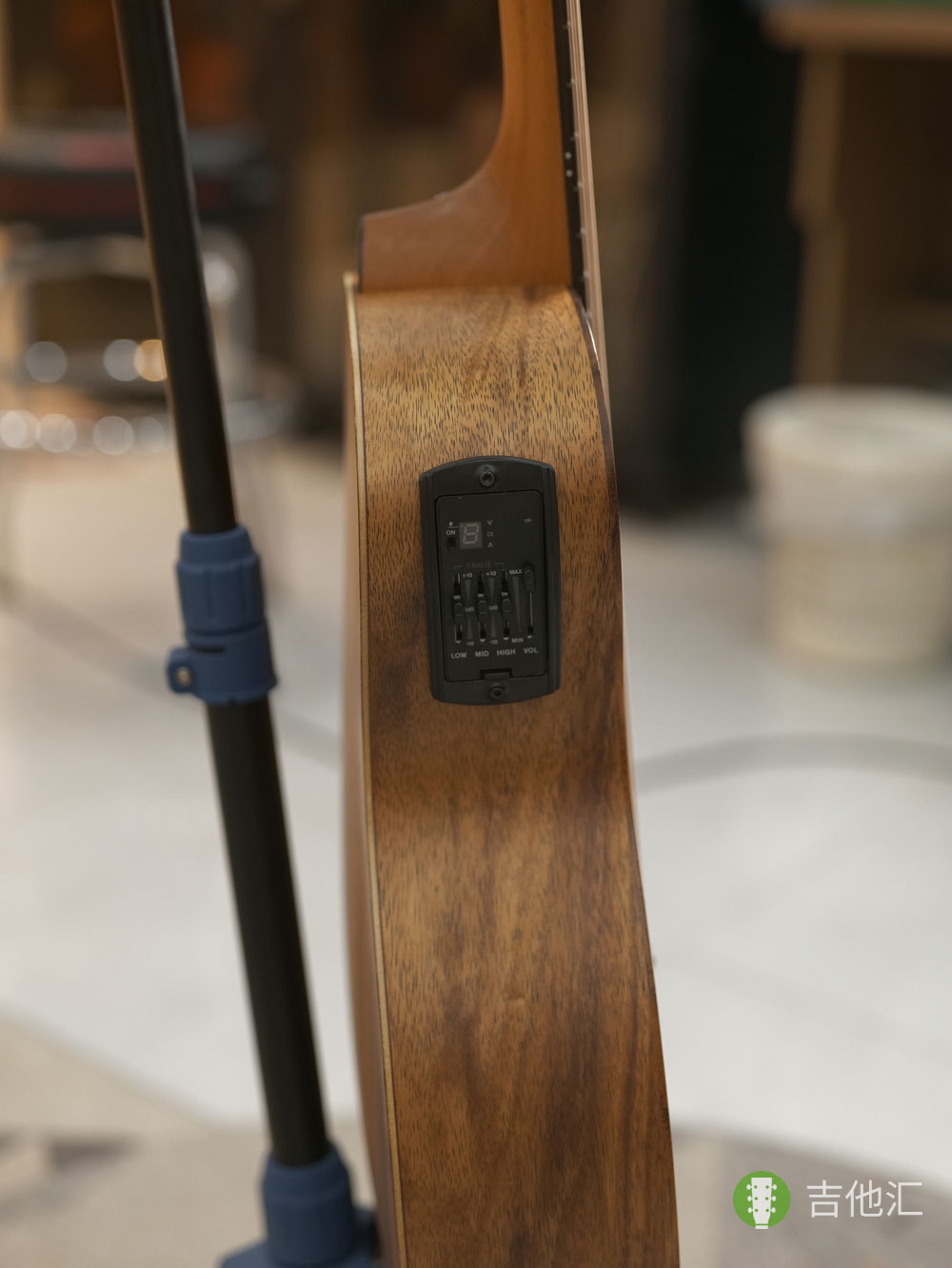 泰勒GS mini ekoa 拾音器实拍图