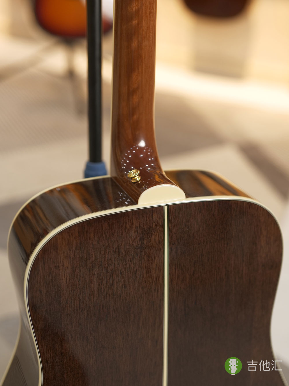 Takamine GD51 琴颈接柄处实拍图