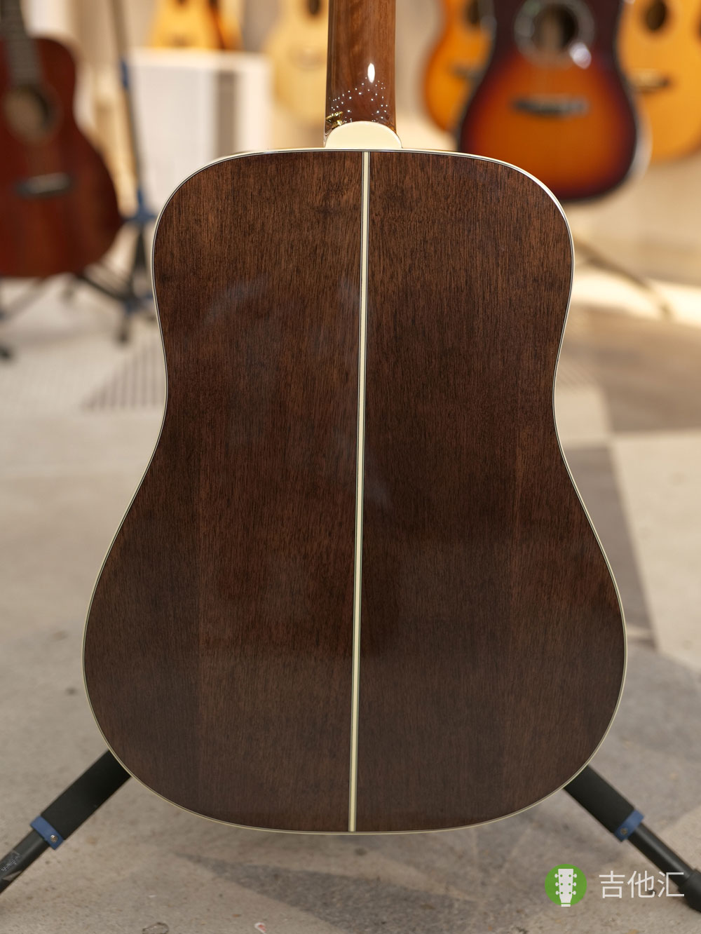 Takamine GD51 背板实拍图