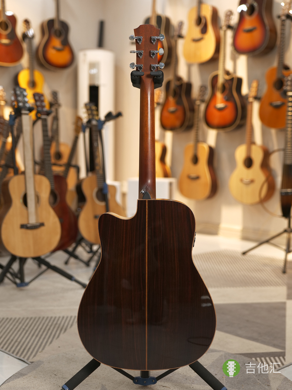 雅马哈A3R 背面实拍图