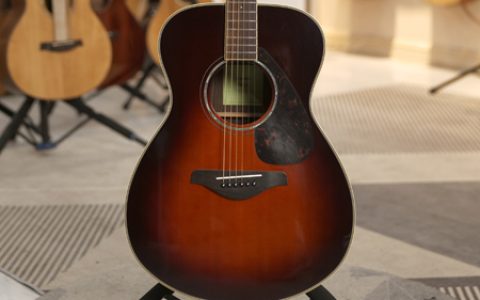 雅马哈FS830 二手95新 40寸面单烟草棕色渐变色