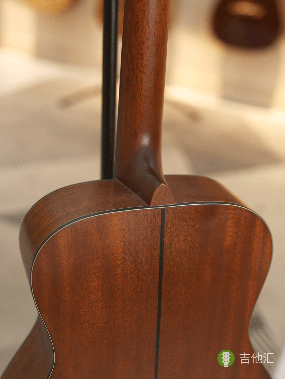 雅马哈FS3 琴颈接柄处实拍图