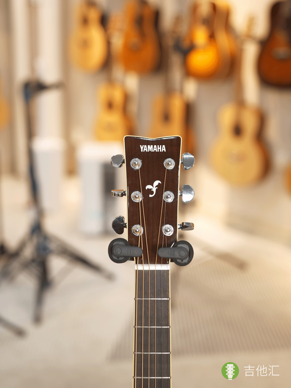雅马哈FG830 琴头实拍图
