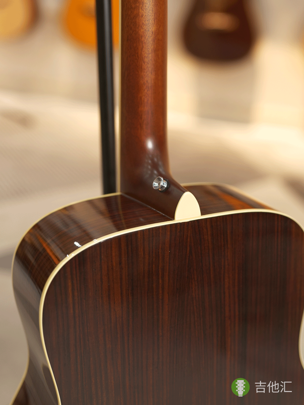 雅马哈FG830 琴颈接柄处实拍图