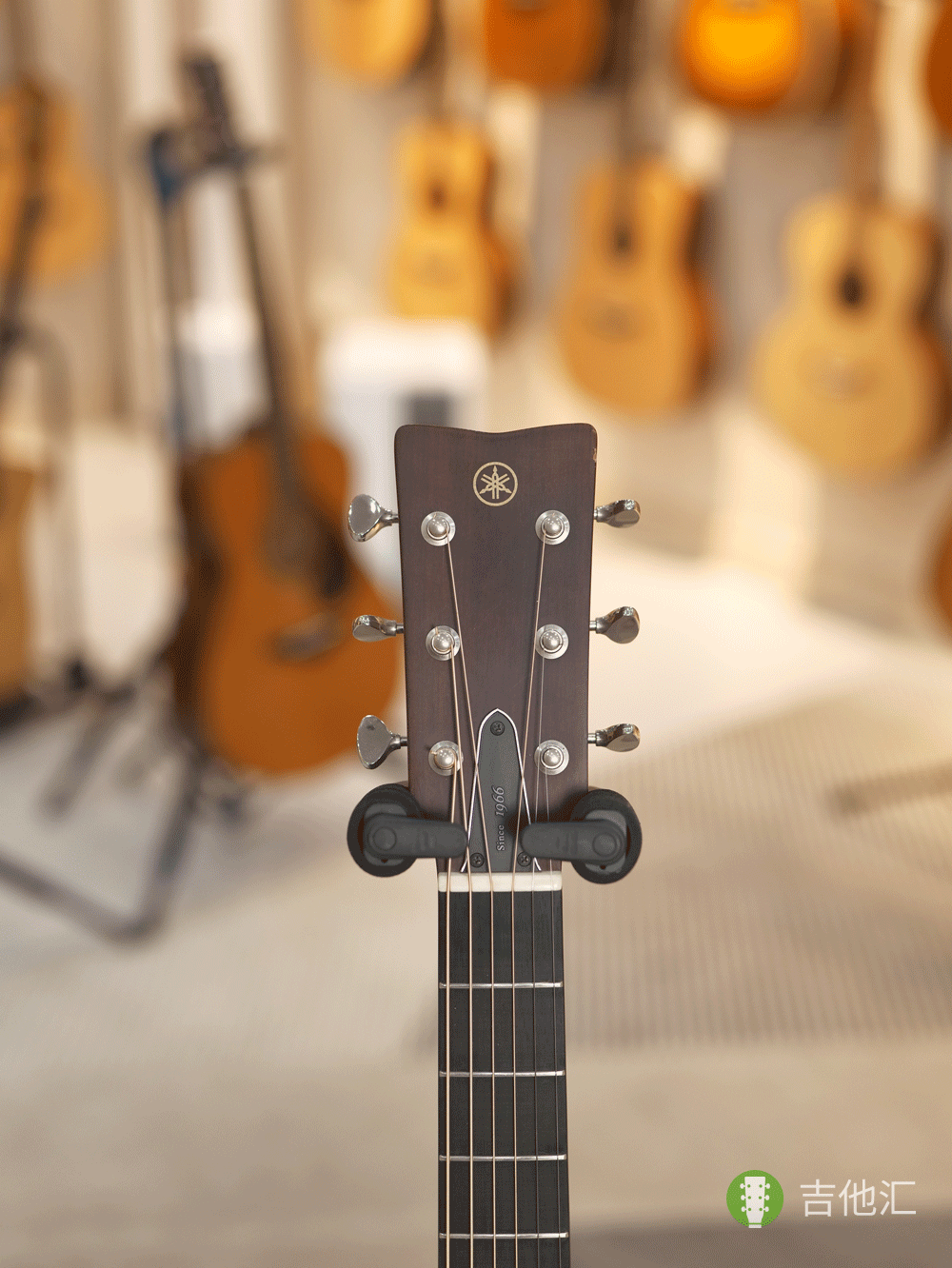 雅马哈FGX5 琴头实拍图