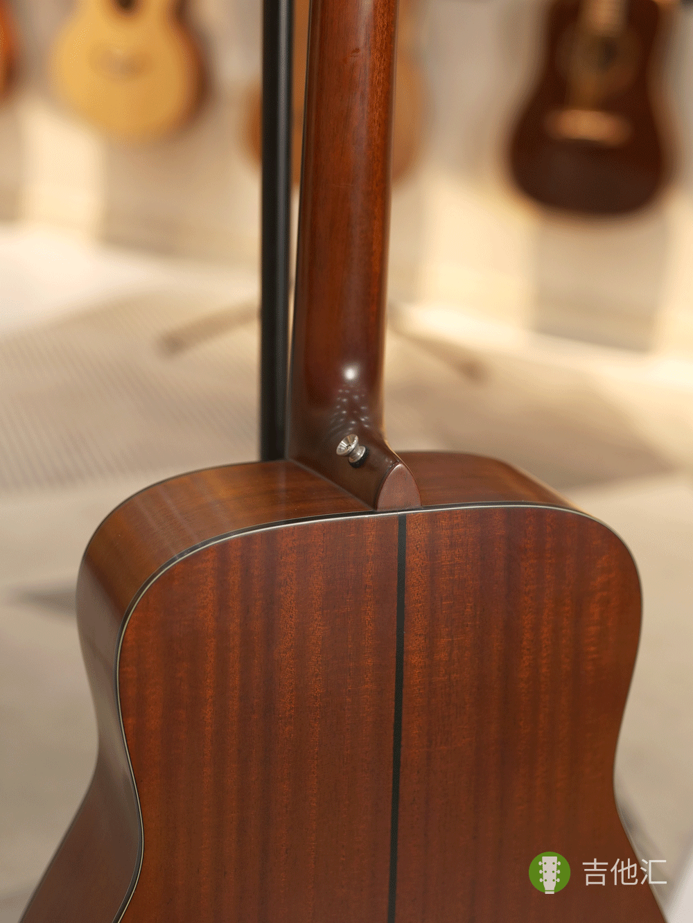 雅马哈FGX5 琴颈接柄处实拍图