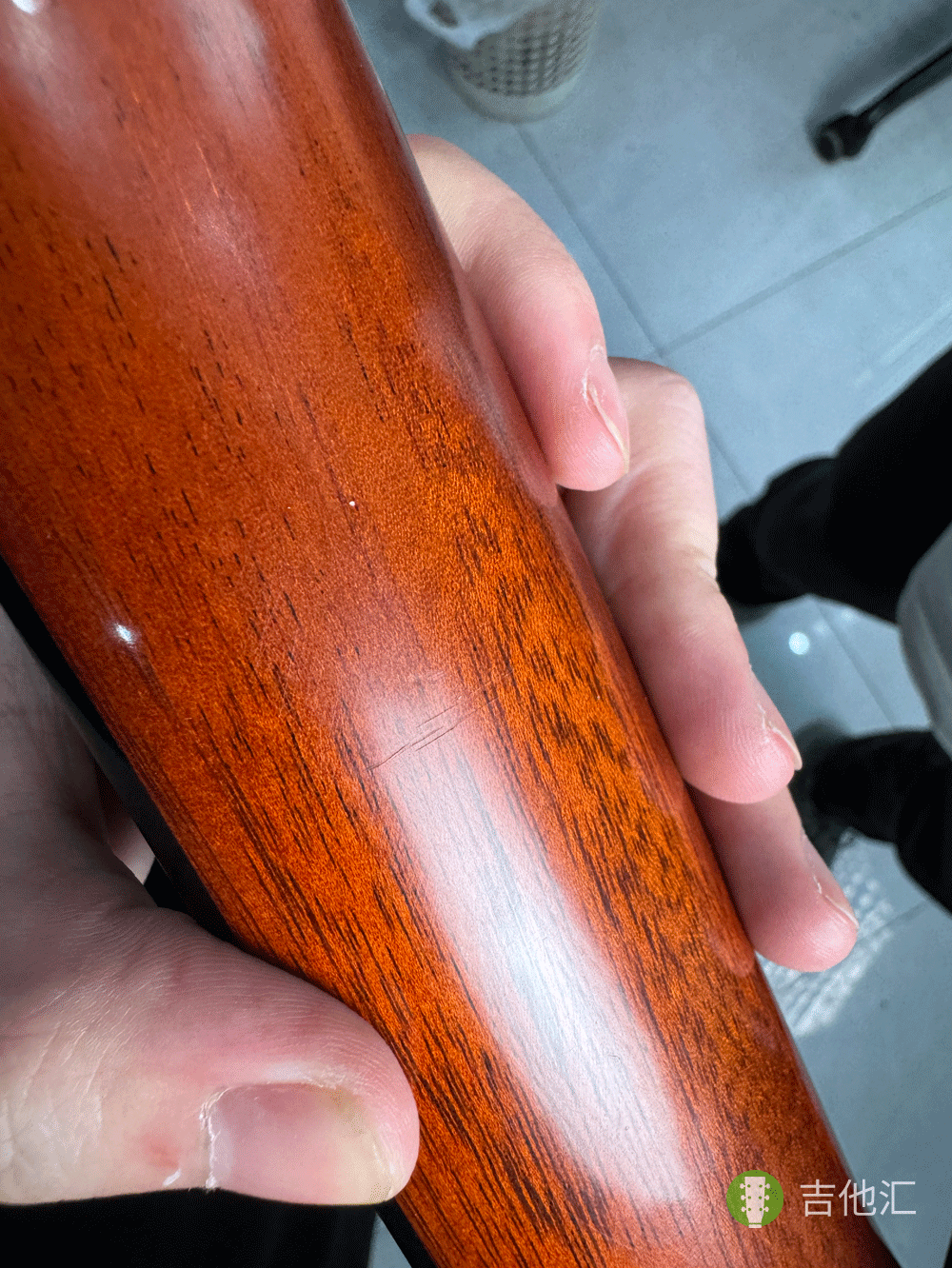 雅马哈FGX5 琴颈磕碰实拍图