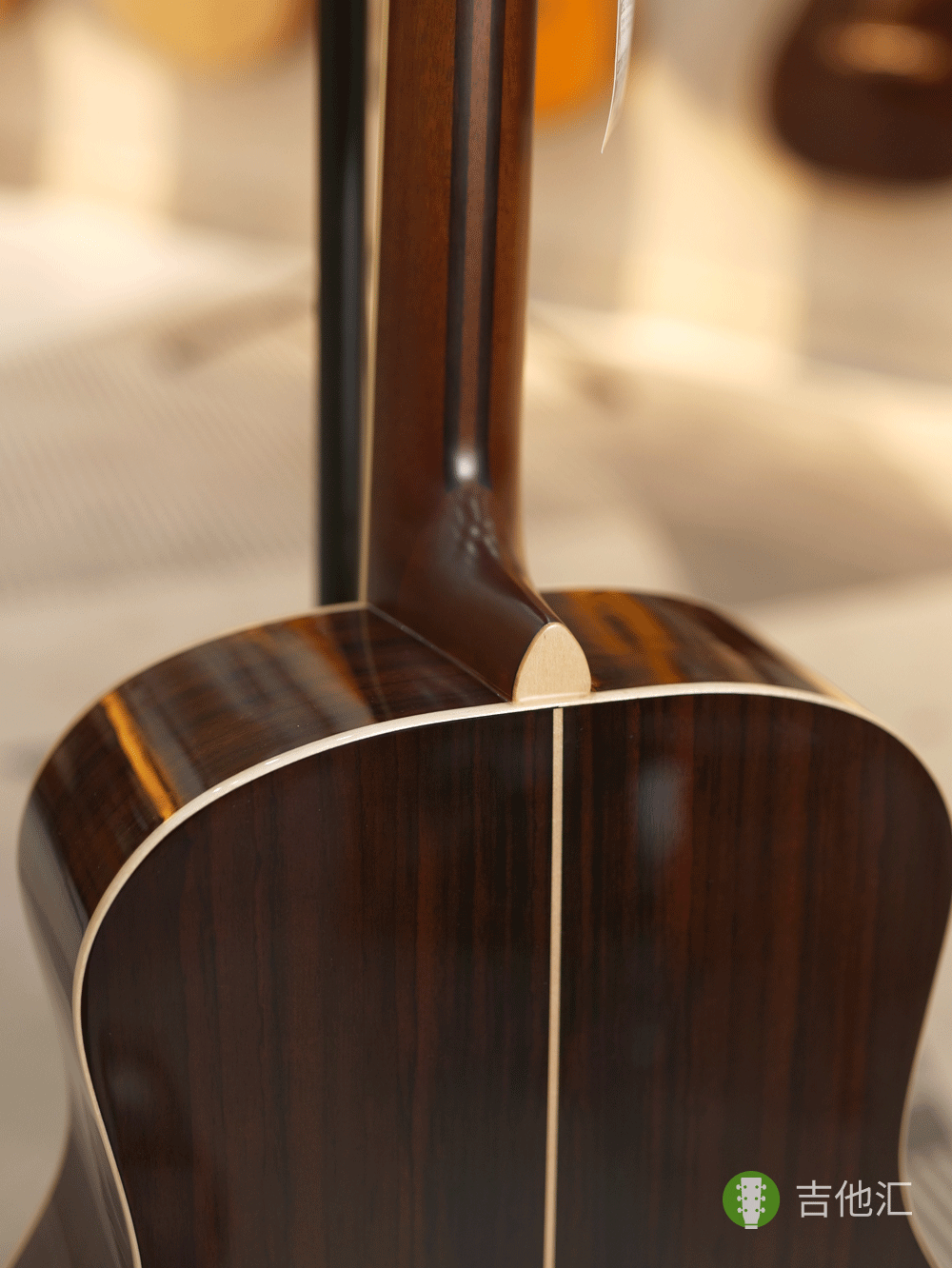 雅马哈LL16 琴颈接柄处实拍图