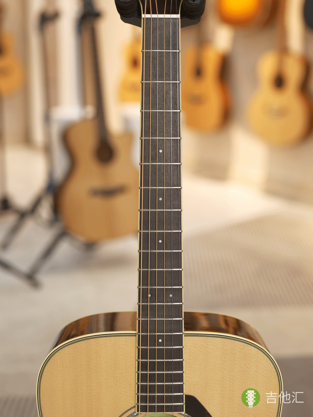 雅马哈FG830 指板实拍图