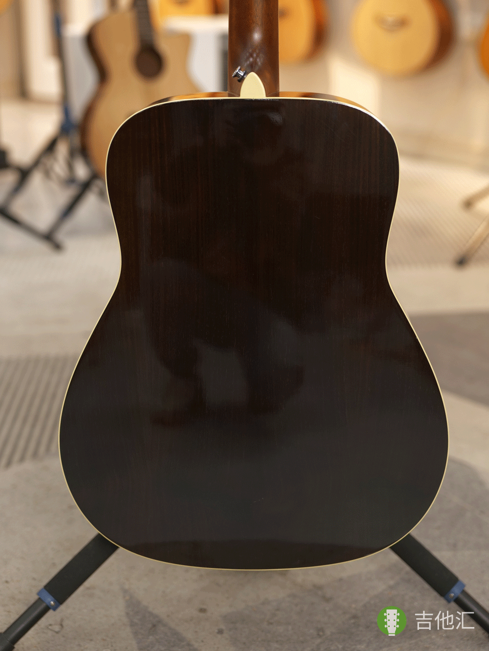 雅马哈FG830 背板实拍图