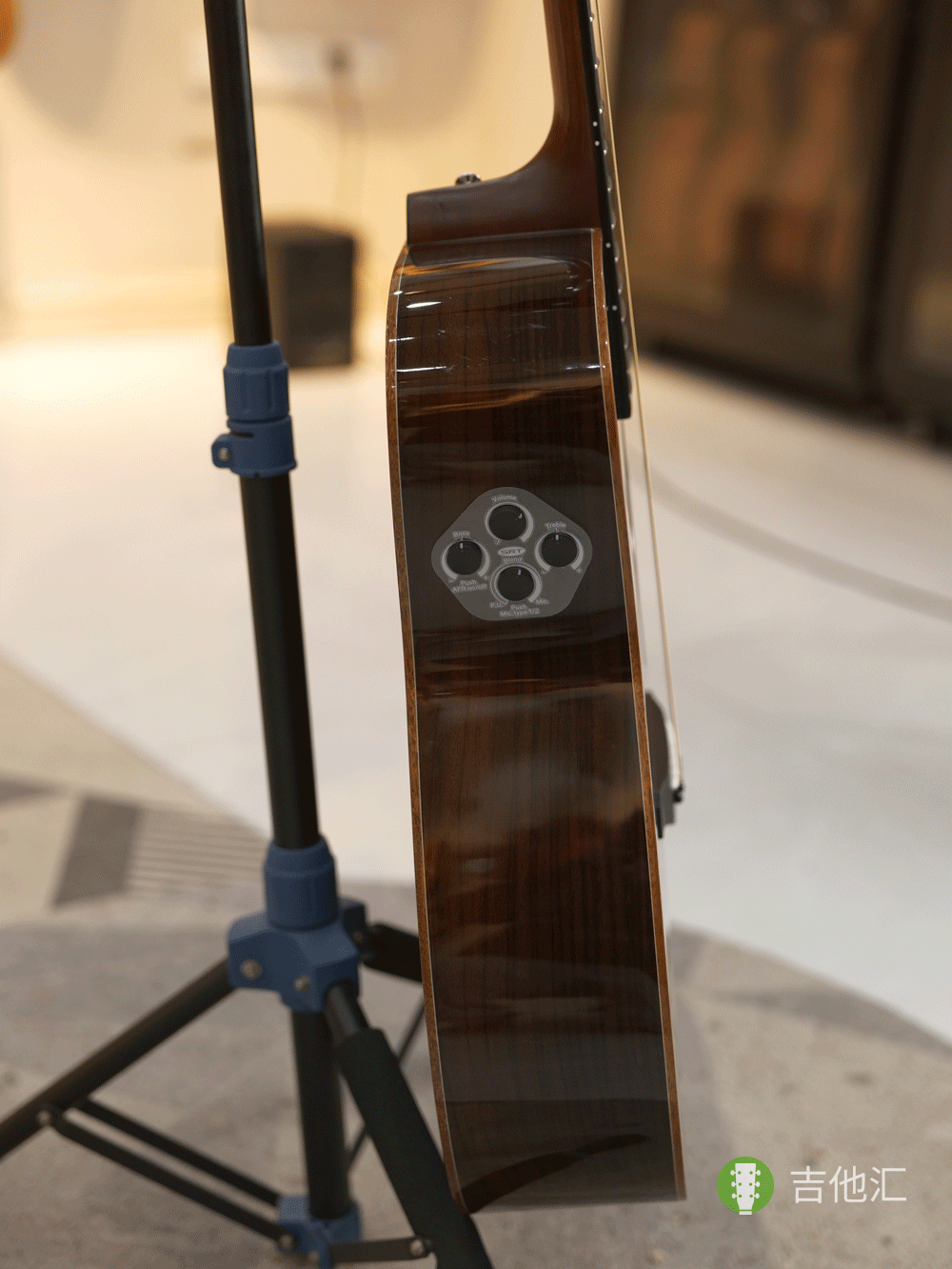 雅马哈A3R 拾音器实拍图