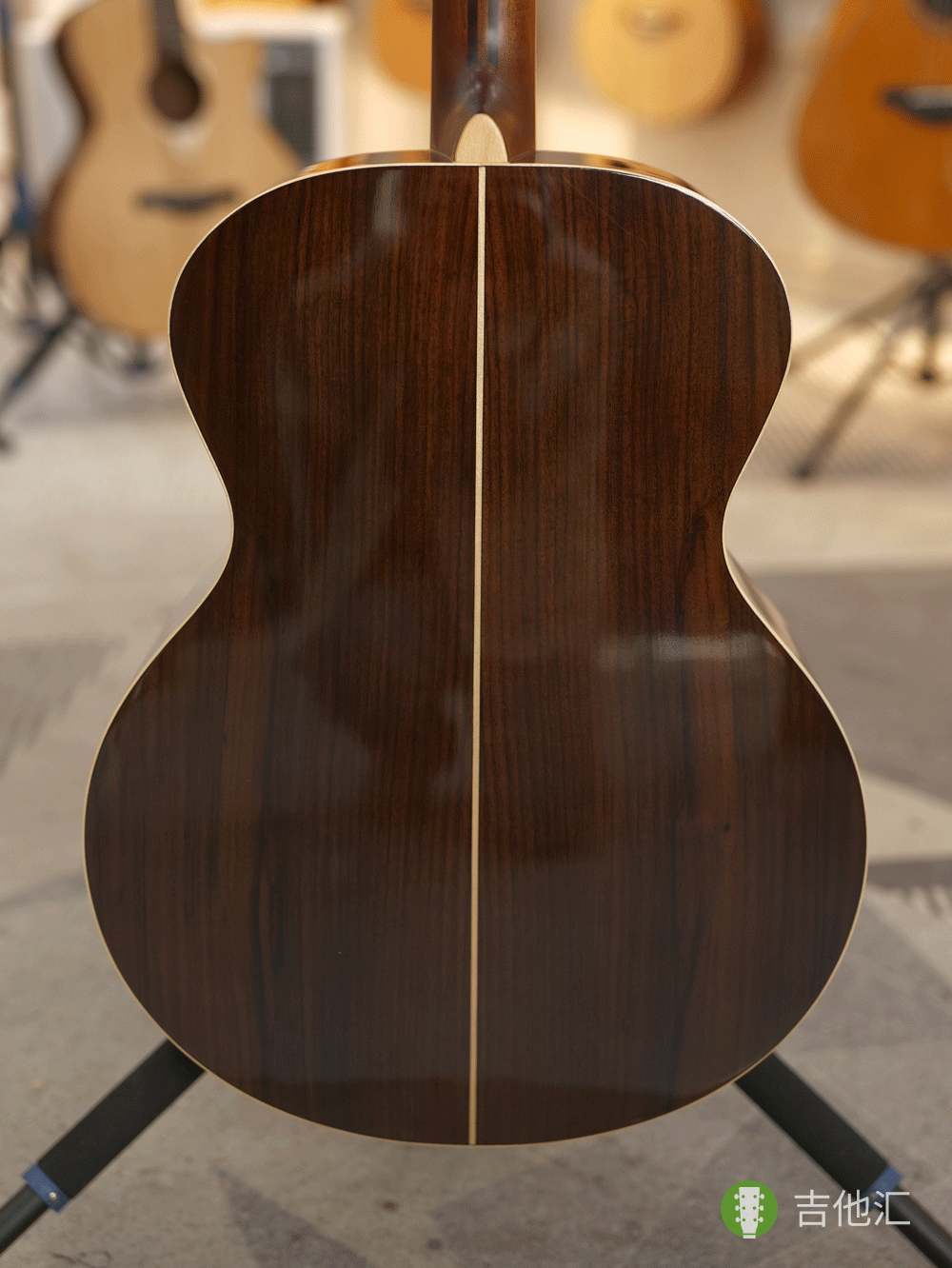 雅马哈LJ16 背板实拍图