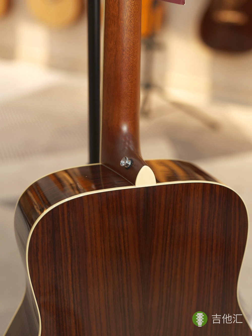 雅马哈FG830 琴颈接柄处实拍图