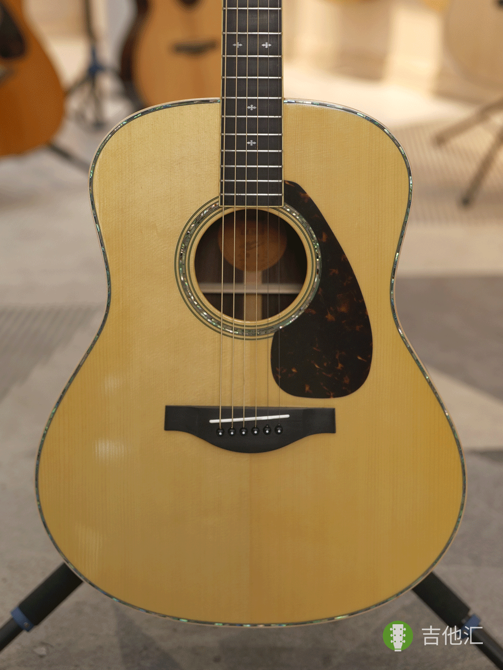 雅马哈LL16D 面板实拍图