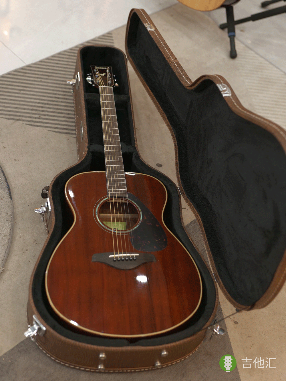 雅马哈FS850 琴盒实拍图1