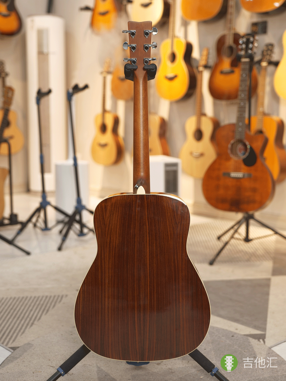 雅马哈FG830 背面实拍图