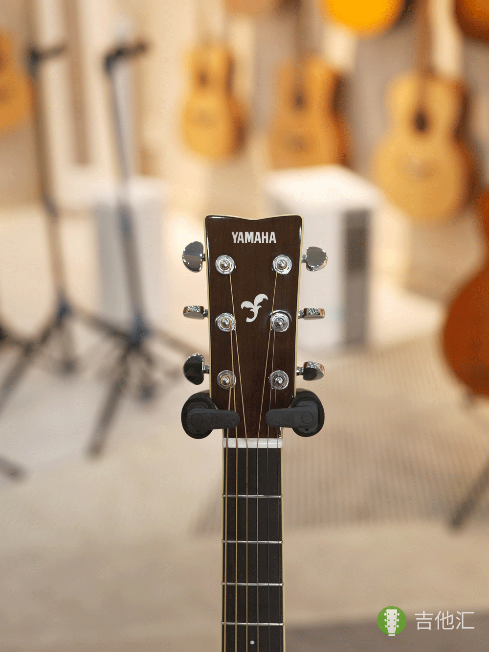 雅马哈FG830 琴头实拍图