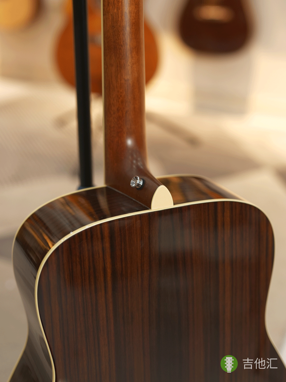 雅马哈FG830 琴颈接柄处实拍图