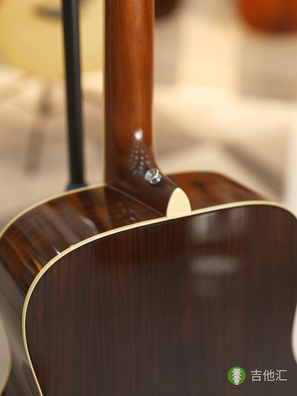 雅马哈FG830 琴颈接柄处实拍图