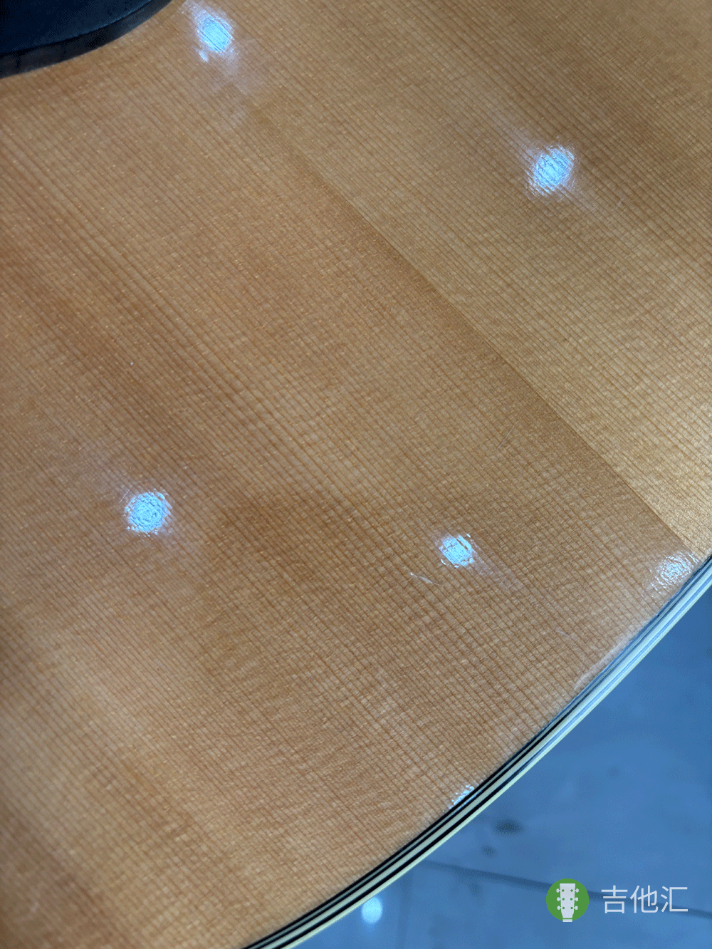 雅马哈FG830 面板磕碰实拍图