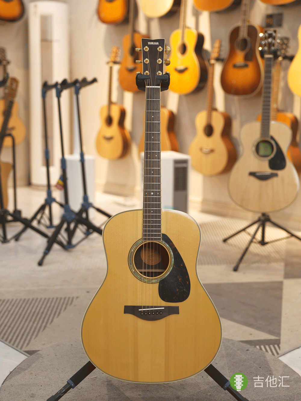 雅马哈LL6 正面实拍图