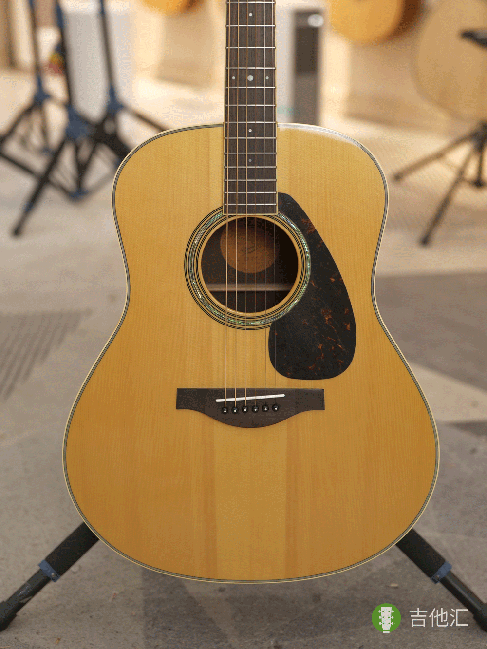 雅马哈LL6 面板实拍图