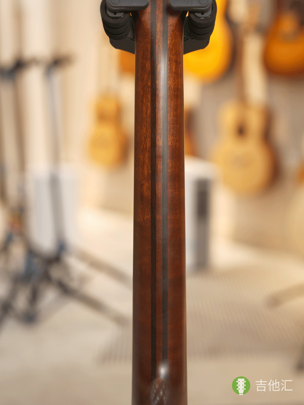 雅马哈LL6 琴颈实拍图