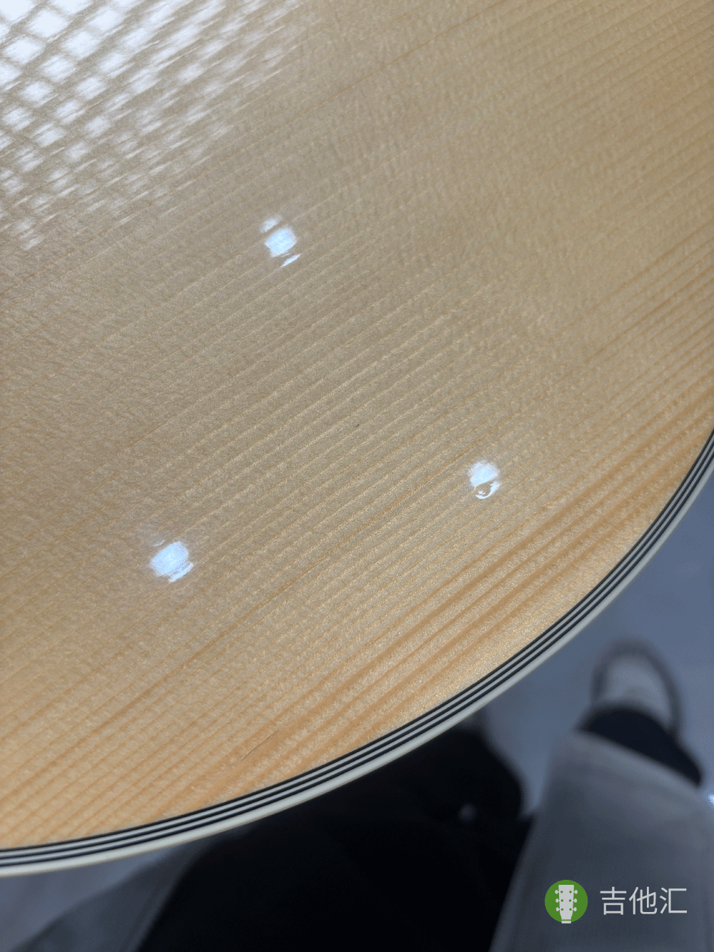 伊斯特曼PCH2 面板磕碰实拍图