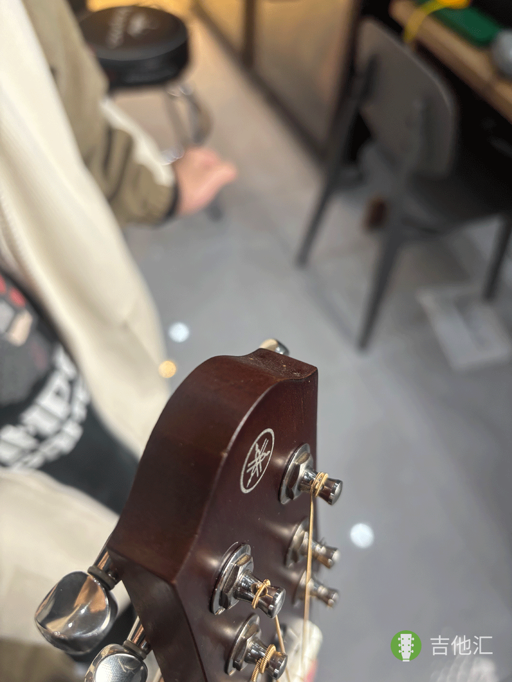 雅马哈SLG200S 琴头磕碰实拍图