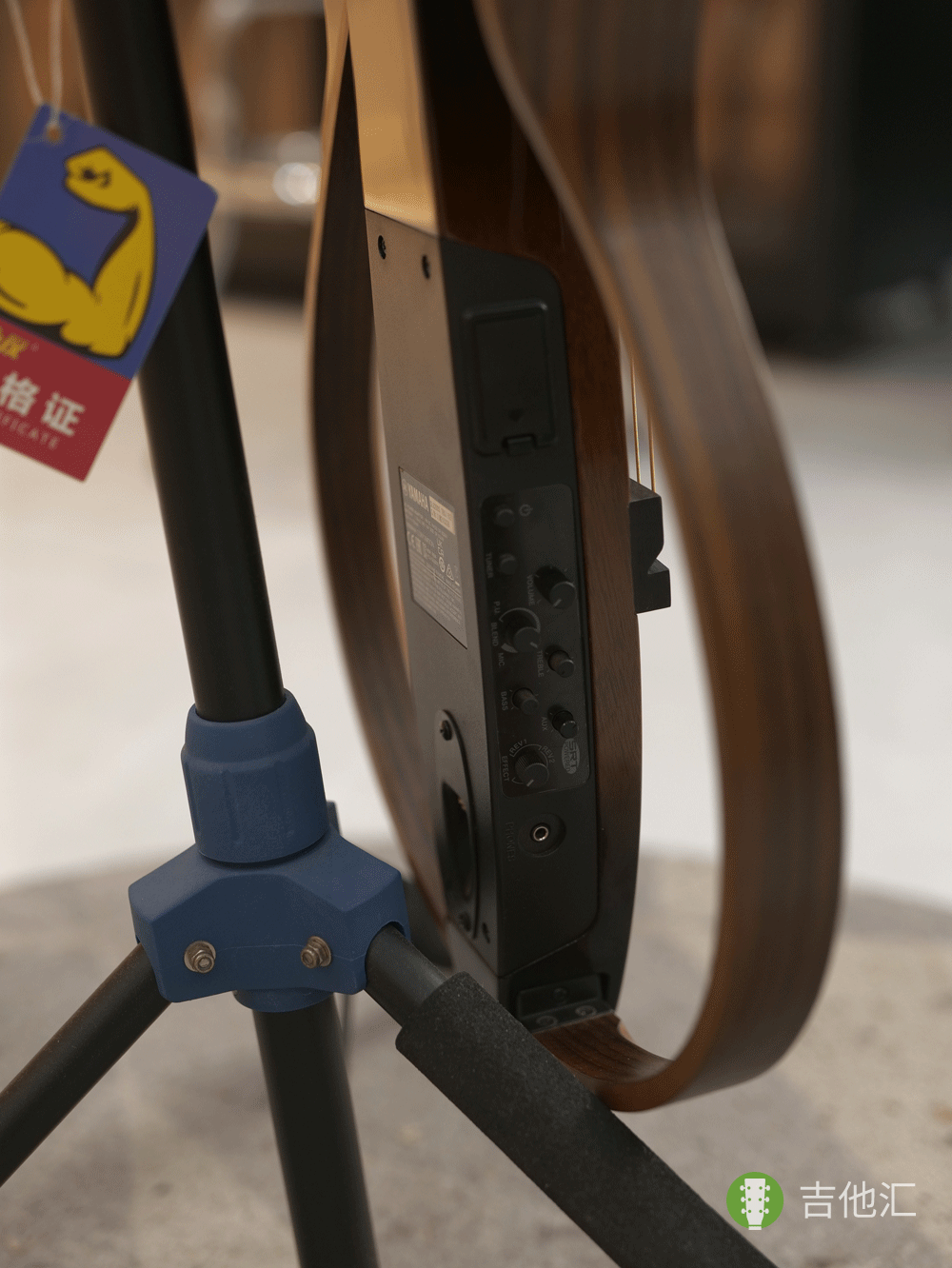 雅马哈SLG200S 拾音器实拍图