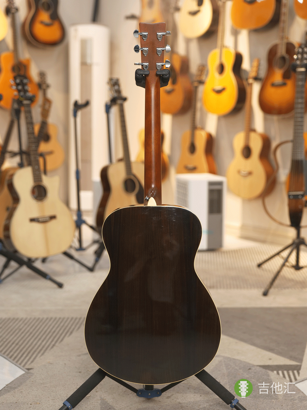 雅马哈FS830 背面实拍图