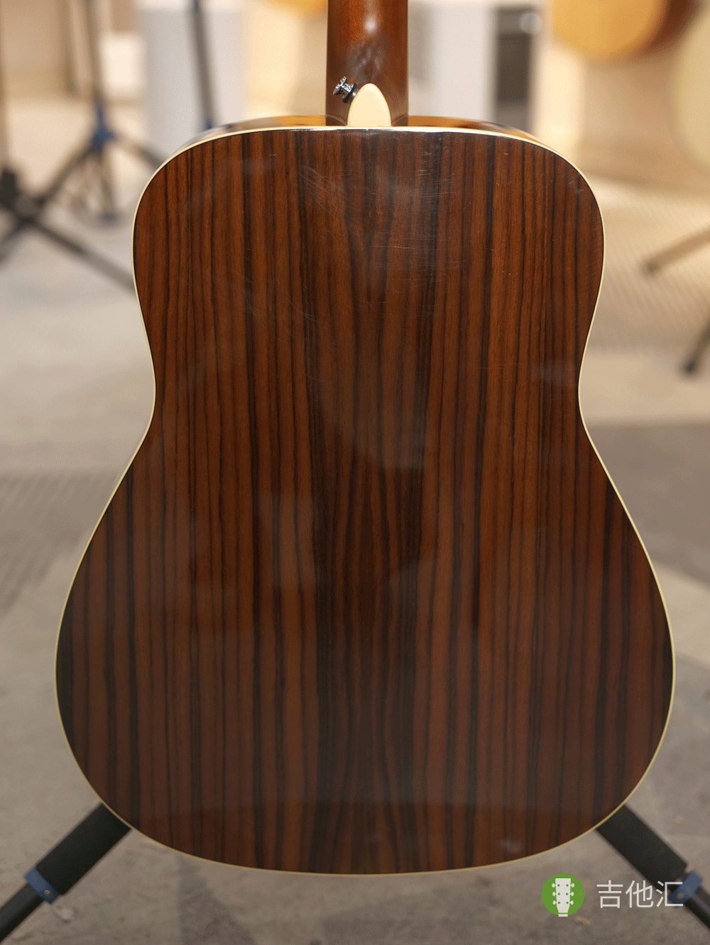 雅马哈FG830 背板实拍图