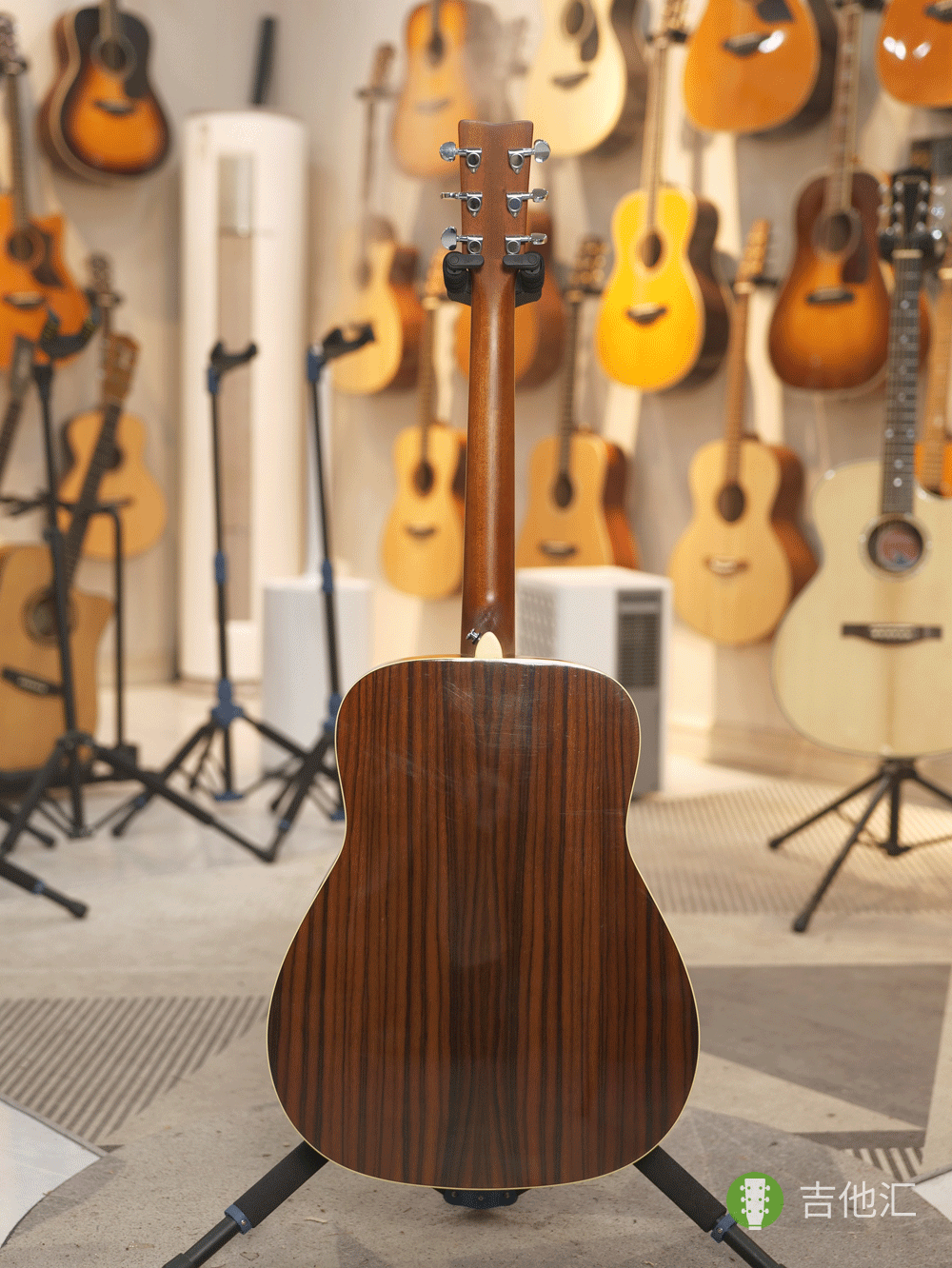 雅马哈FG830 背面实拍图