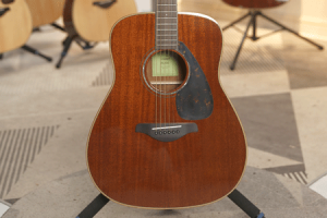 雅马哈FG850 二手98新 IKM110407