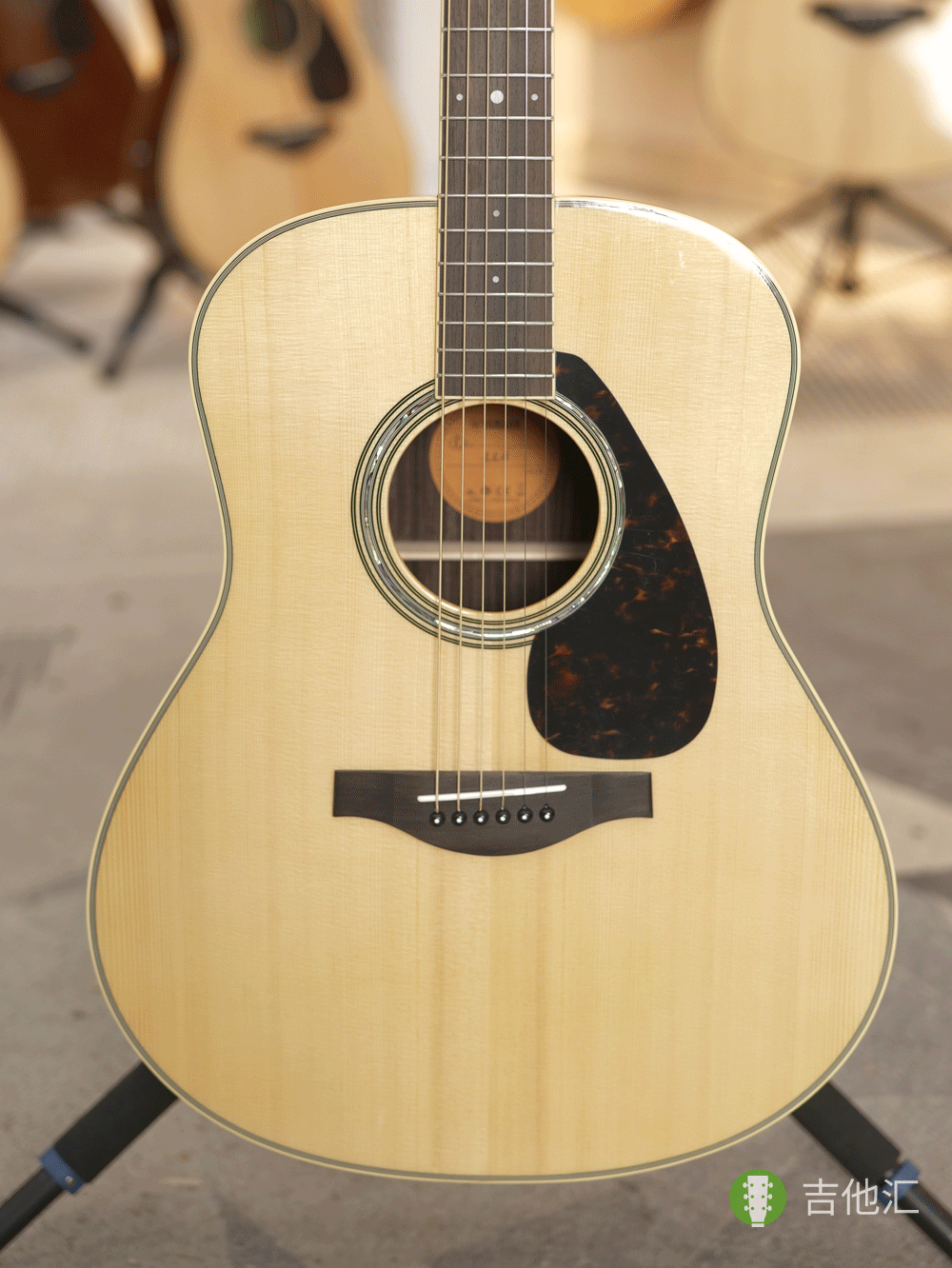 雅马哈LL6 面板实拍图