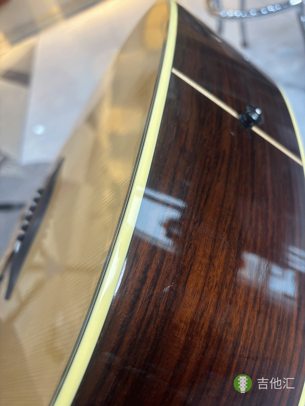 雅马哈FG830 侧板磕碰实拍图
