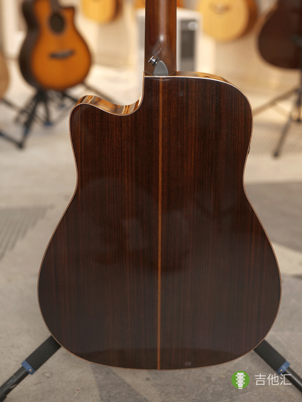 雅马哈A3R 背板实拍图