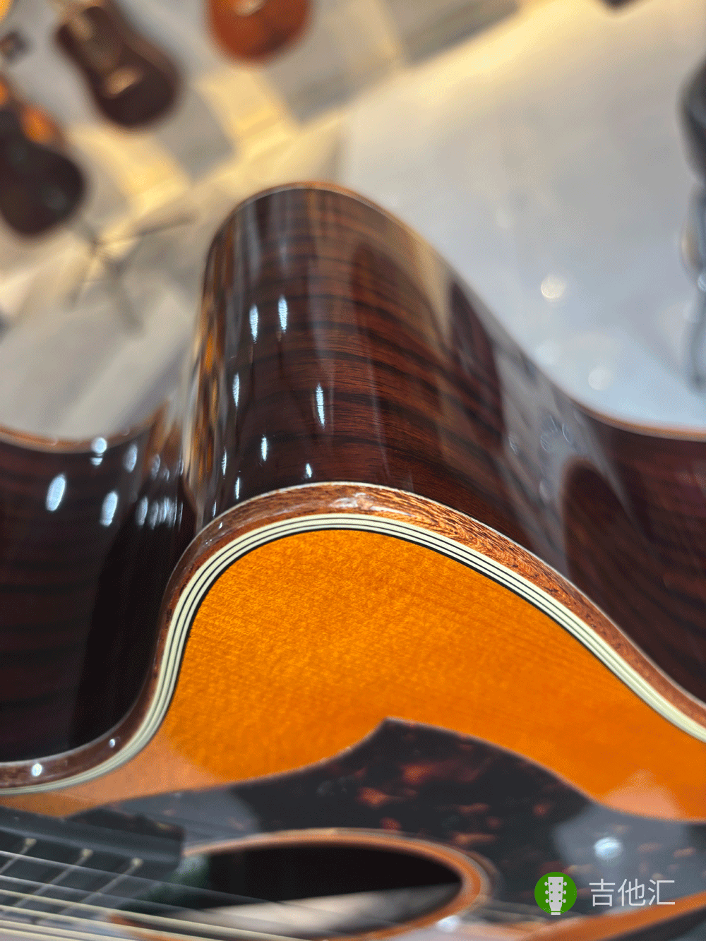 雅马哈A3R 包边磕碰实拍图4