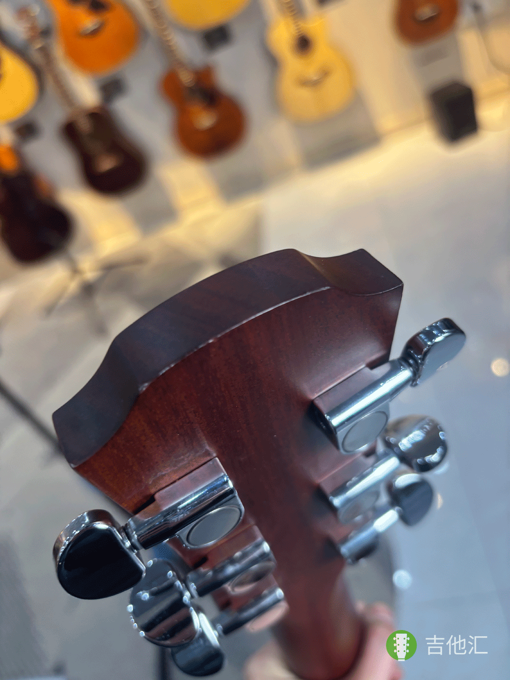 雅马哈A3R 琴头磕碰实拍图