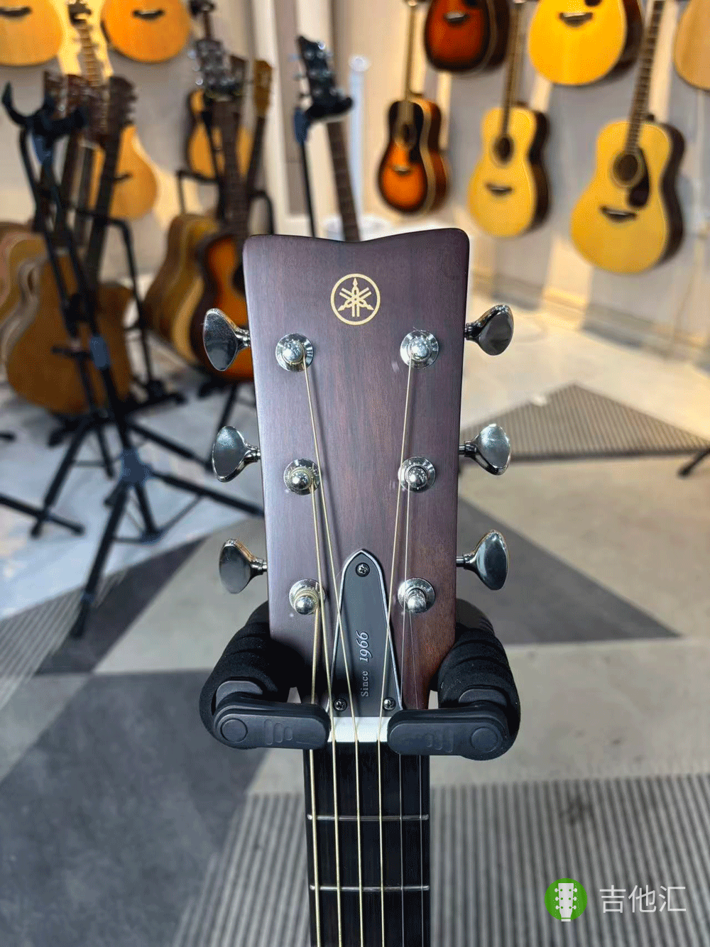 雅马哈FG3 琴头实拍图